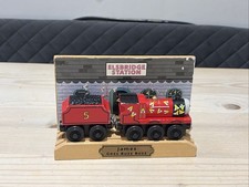 Thomas Wooden JAMES GOES BUZZ