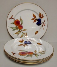 Royal Worcester EVESHAM GOLD ENGLAND 10-5/8" Large Dinner Plates SETS OF FOUR