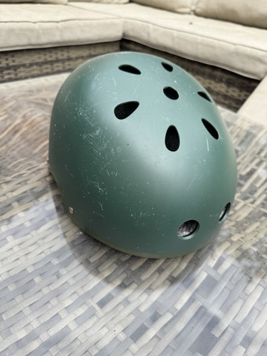 Micro scooter helmet medium - micro,