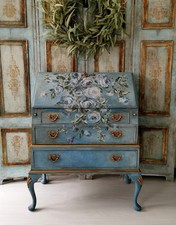 BEAUTIFUL BUREAU  FRENCH STYLE