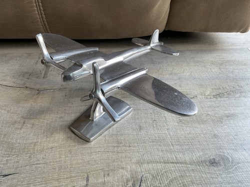 Polished cast aluminium - polished,