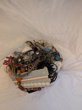 BROKEN Vintage and Modern Costume Jewellery  Repurpose Recycle Crafts Job Lot