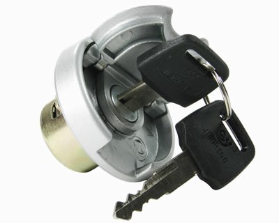 Fuel gas tank locking - fuel, cap