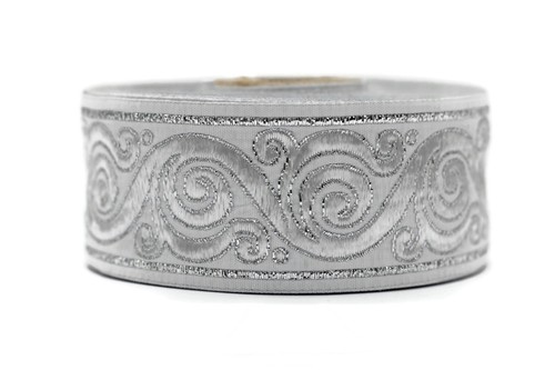 Silver grey celtic - 1.4", snail