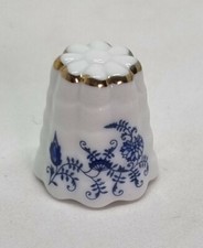 THIMBLE COLLECTORS CLUB