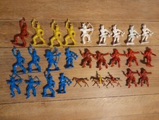 Vintage House Clearance Job Lot Bundle Of Mixed Plastic Cowboys & Indian's toys