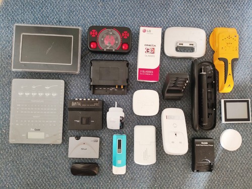 Job lot electrical items - job,