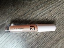 17 Lacquer Lip Gloss