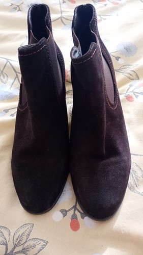 Soleflex brown suede medium