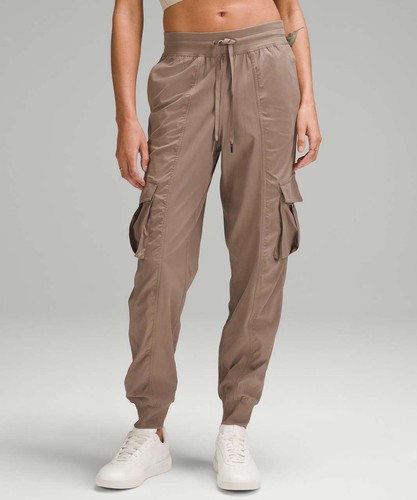 Lululemon dance studio relaxed - dance,