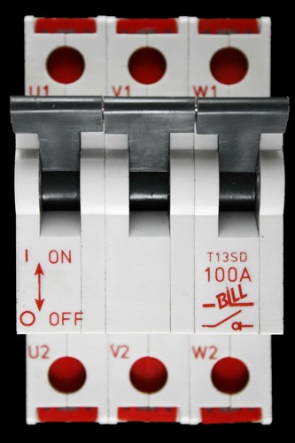 Bill 100 amp triple - bill,