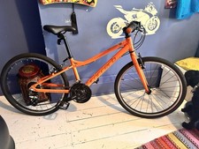 Carrera Parva Hybrid Bicycle