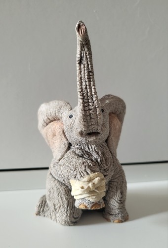 Tuskers elephant hayley - elephant,