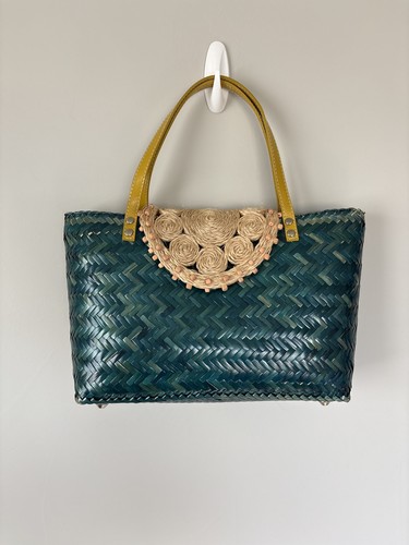 Vtg straw hand bag - straw, rattan