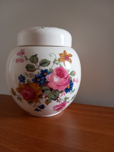 Sadler vintage ginger jar - vintage,