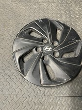 HYUNDAI IONIQ BLACK CARBON 15"  WHEEL TRIM 52960G2300 GENUINE  52960G2300 (7)