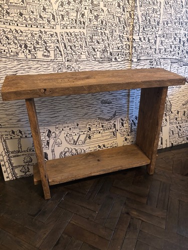 Rustic reclaimed oak pig - reclaimed,