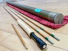 Pezon et Michel Ritz Parabolic