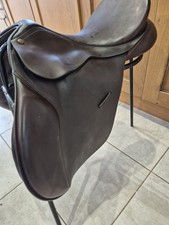 17.5 Brown Bates caprilli adjustable gullet Saddle  (M-W)