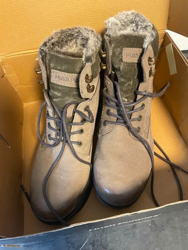 Pair hush puppy boots size - pair,