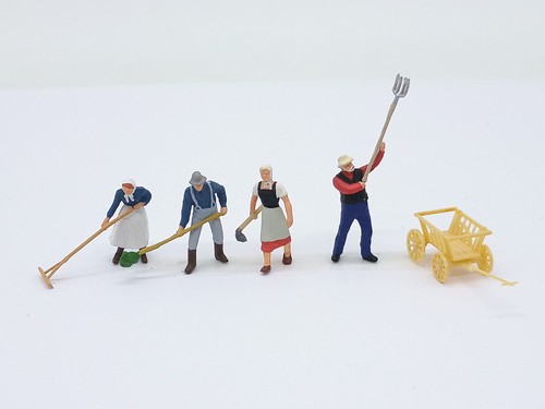 Preiser figures farm - preiser,