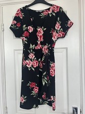 Dorothy Perkins Floral Wrap