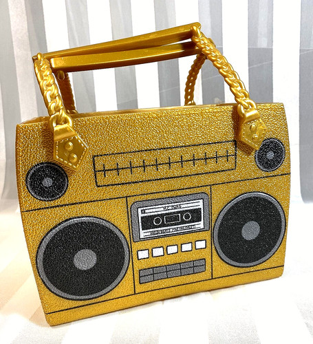 Lol surprise ooh la - ooh,