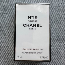 Chanel No 19 Poudré Eau de