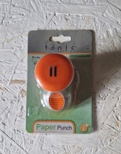 Tonic Studios - Paper  Punch -