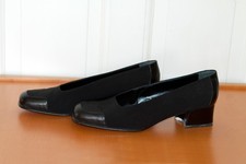 RUSSELL AND BROMLEY COURT SHOES, BLACK, SIZE 40 – EXCELLENT CONDITON