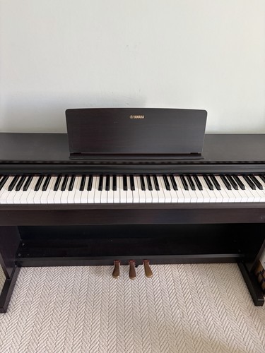 Yamaha ydp 143 - yamaha,