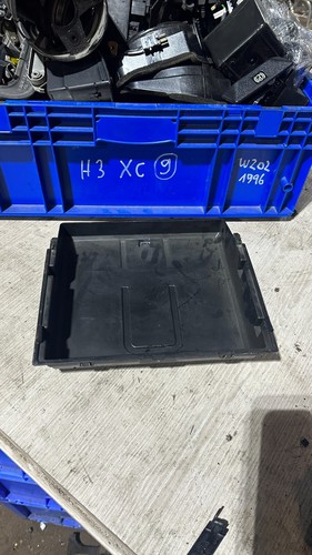 Mercedes storage compartment - mercedes,