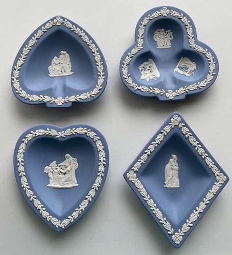 Wedgwood blue jasperware - blue,