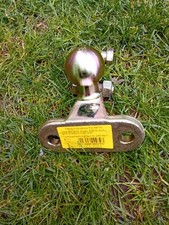 Tow Ball Flange Fitting