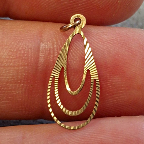 9ct 375 yellow gold pendant - 9ct,