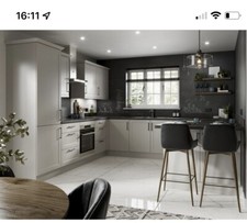 Harvard Urban Pebble shaker