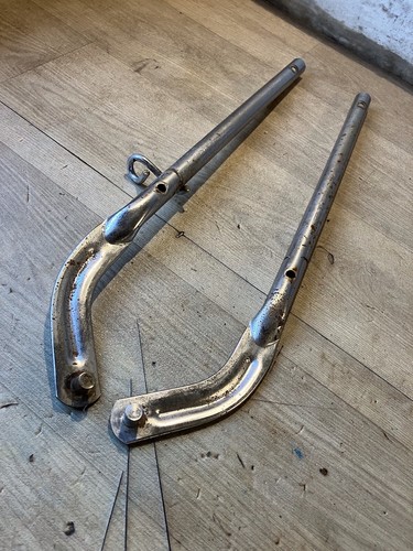 Lower handle bar arms - bar, honda