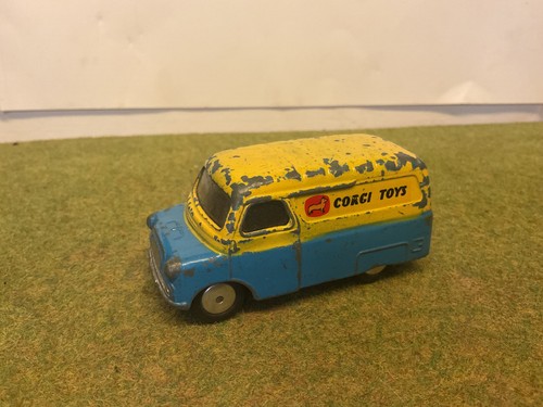 Corgi 422 bedford - van,