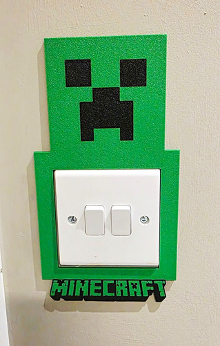 Minecraft creeper light switch - creeper,