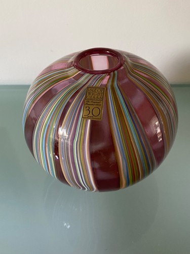 Isle white studio glass - of,