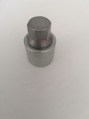 Locking wheel nut removal - locking,