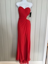 NWT La Femme Dress 2 Stapless