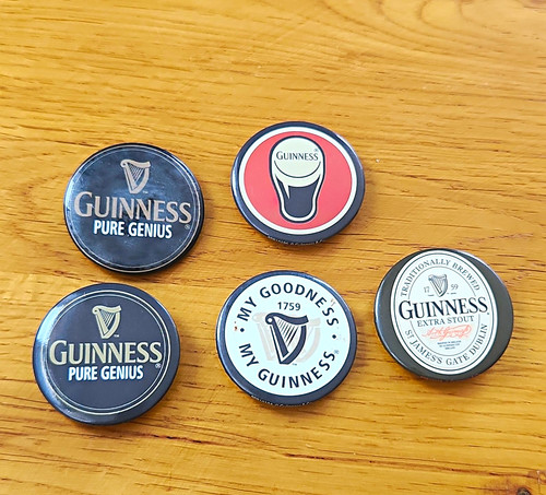Guinness stout metal pin badge - metal,