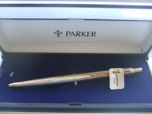 Parker international insignia - parker,