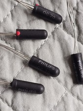 5 X OC70 PHILIPS BLACK GLASS