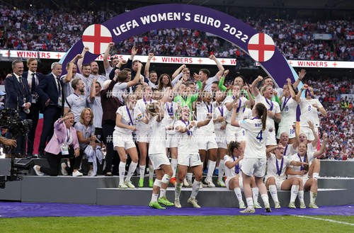 Champions england lionesses - champions,