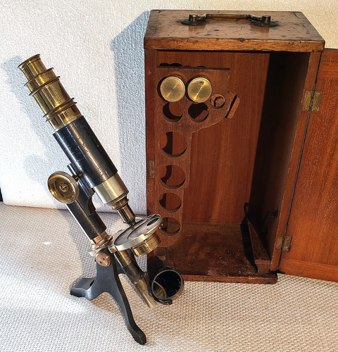 Antique microscope p - microscope, h.p