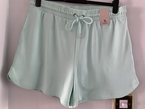 Bnwt pale green shorts - tu,
