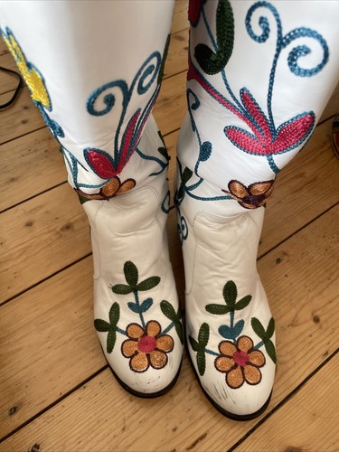 Embroidered boots white size - boots,,