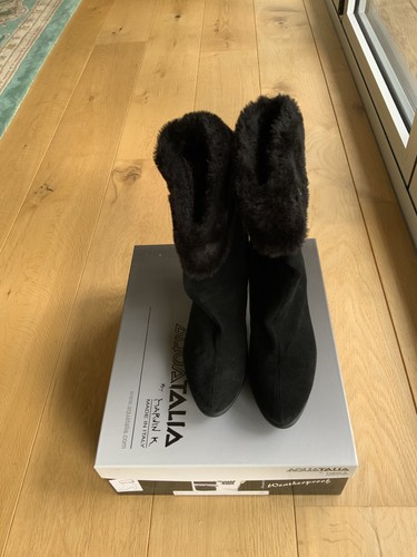 Aquatalia russell bromley - russell, &
